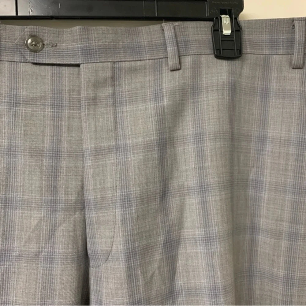 Michael Kors Gray Window Pane Plaid Suit Size 46R and‎ 40R Pants